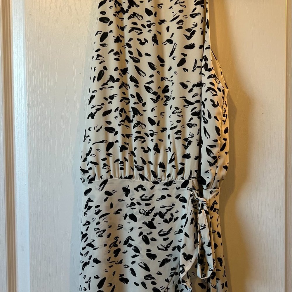 She+ Sky Romper Size